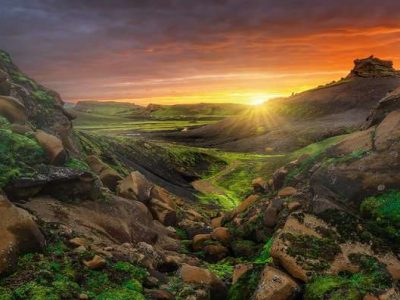 Alternative view of PUZZLE RAVENSBURGER 1000 SONCE V GORAH IRSKE