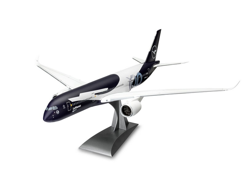 Revell Gift Set A350-900 Lufthansa 100 years 05612 1:144 - Image 2